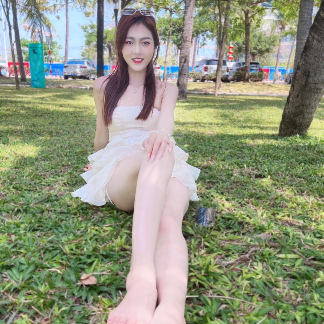 苗苗Y