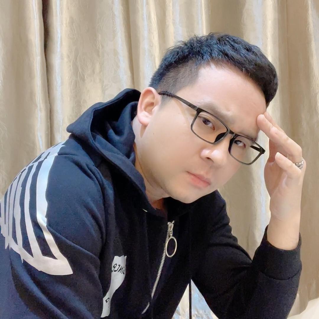 洪亮