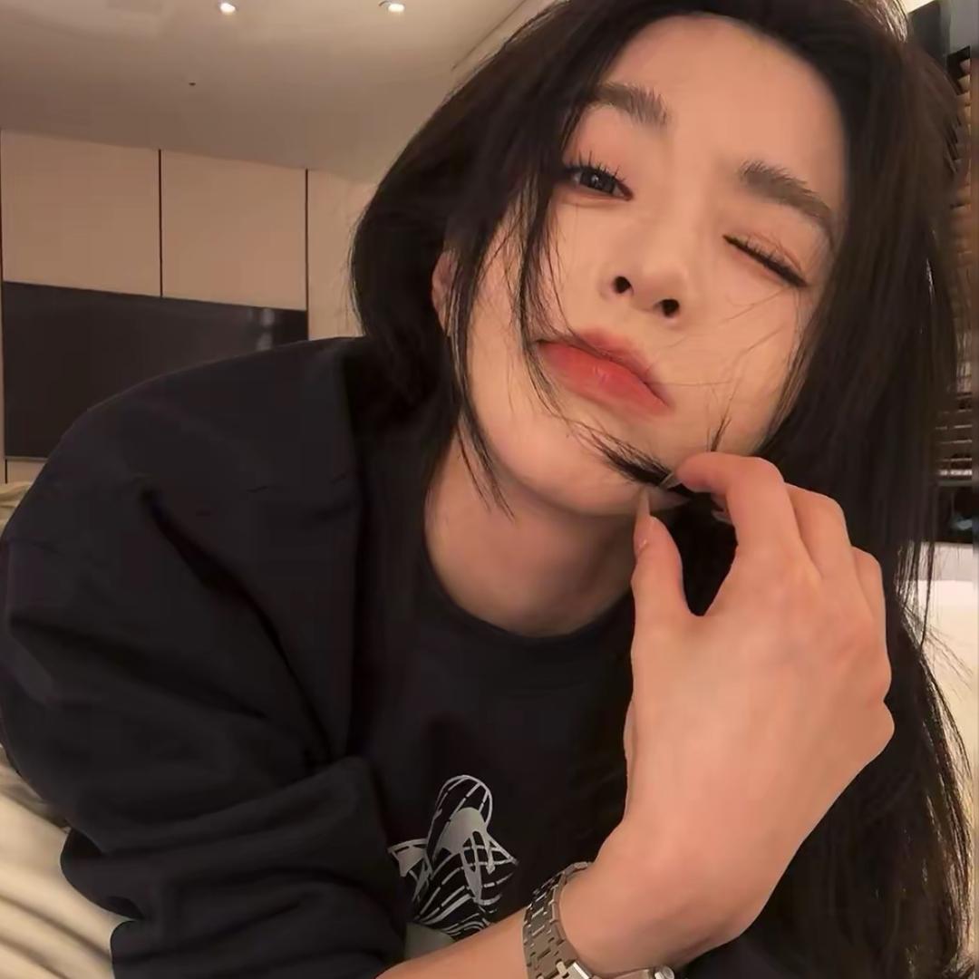刘思瑶(维密返场)