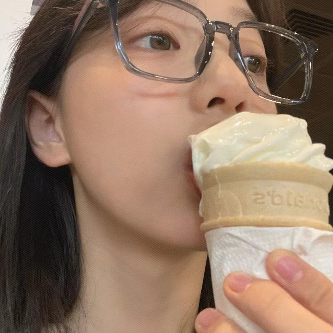 芥末不吃鱼.