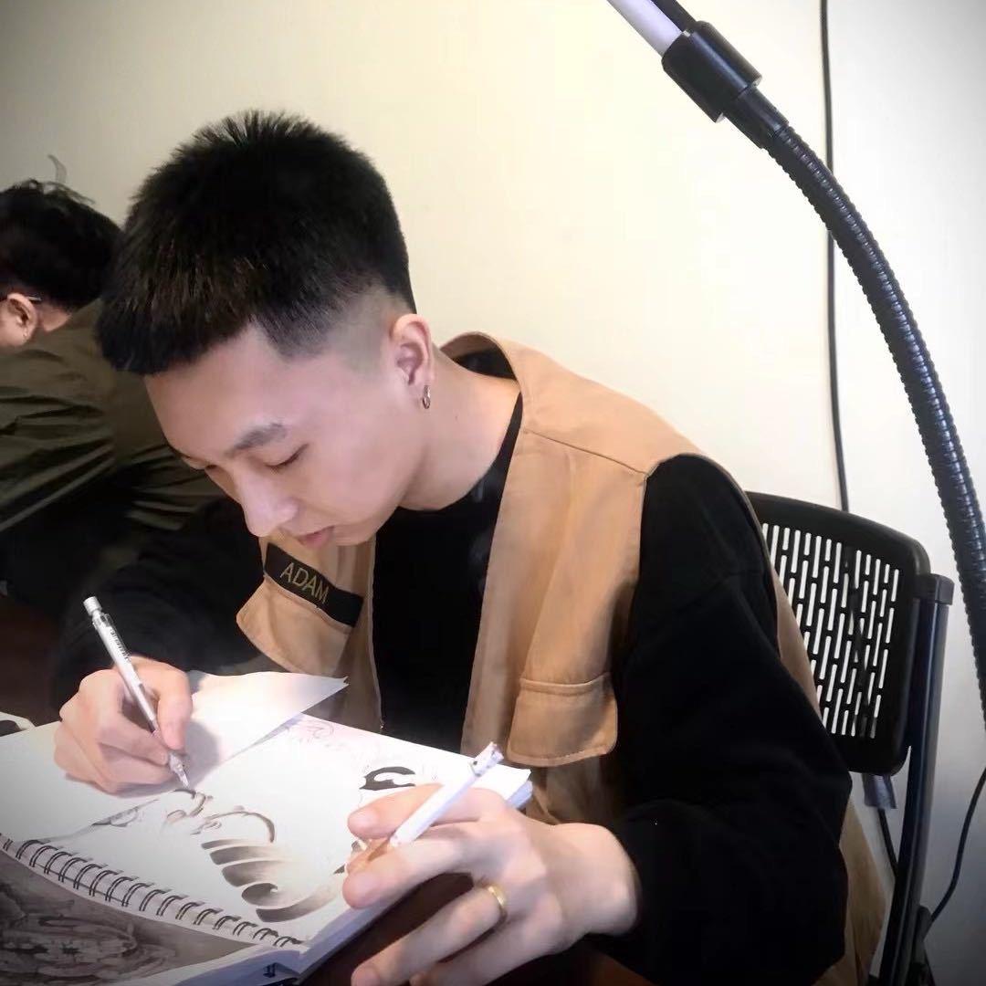 小扬.