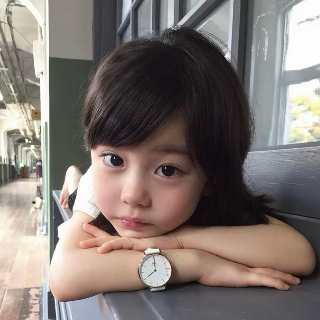 小美；