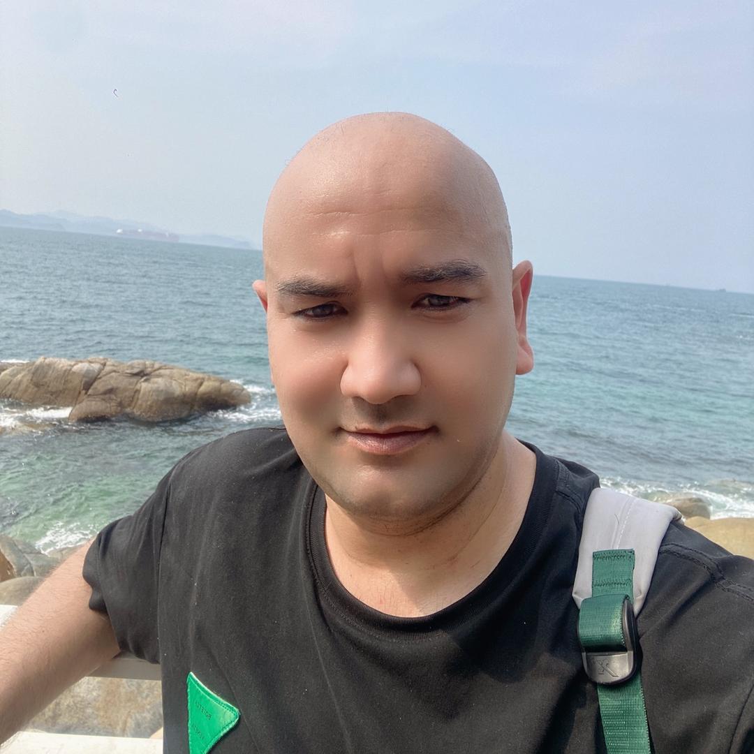 艾尼瓦尔通讯