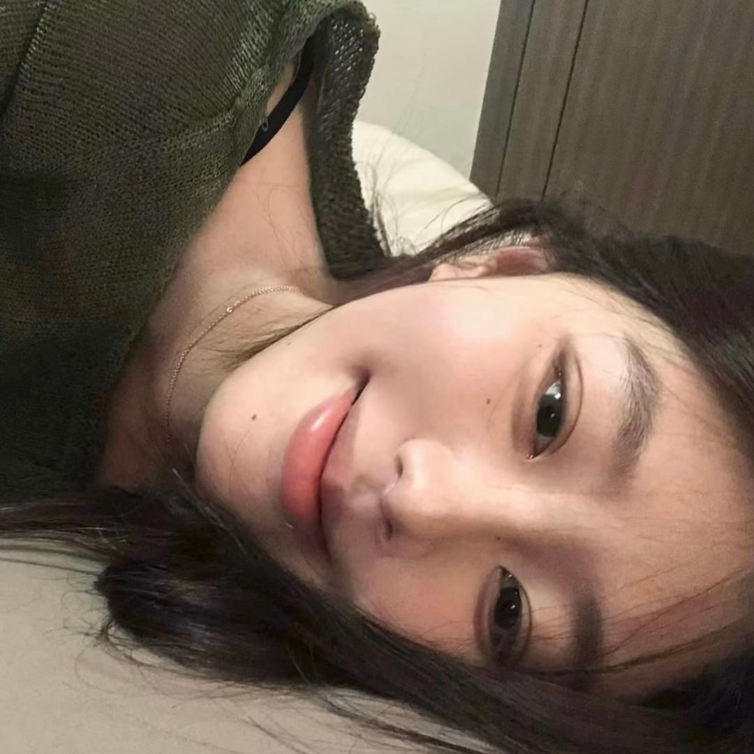 腼腆小美^