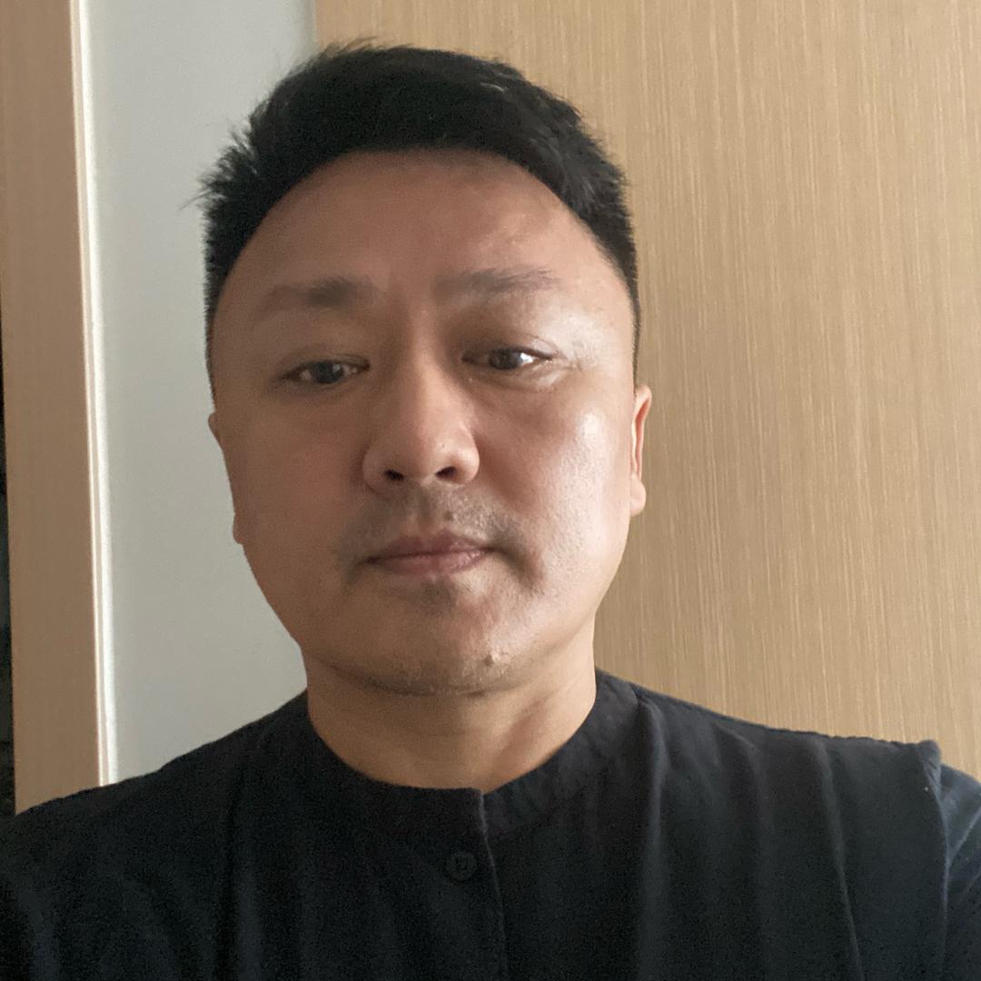 薛亦伦