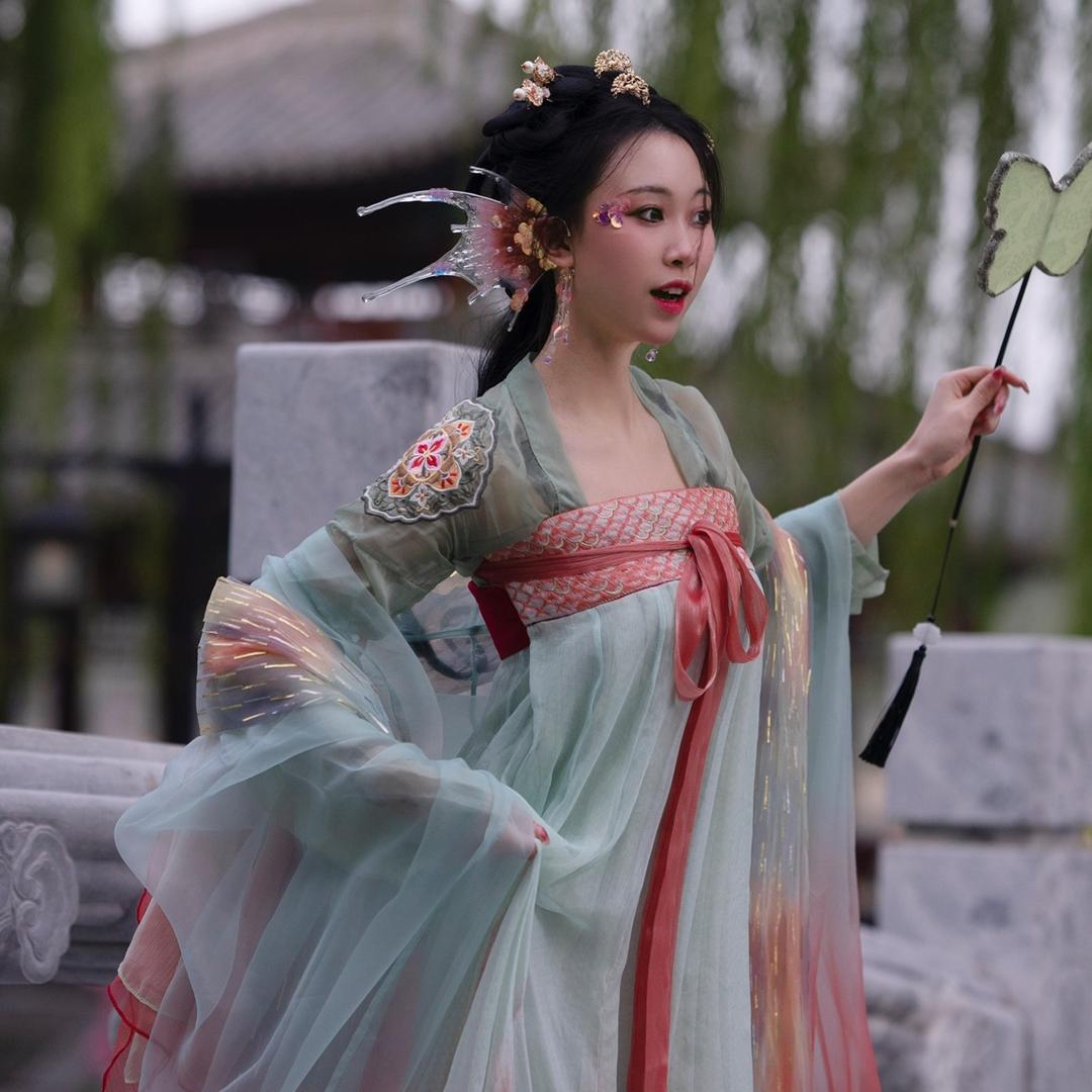 绮蓉喜欢冰美式