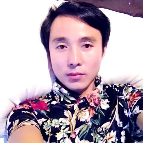 桃子吃喝玩乐