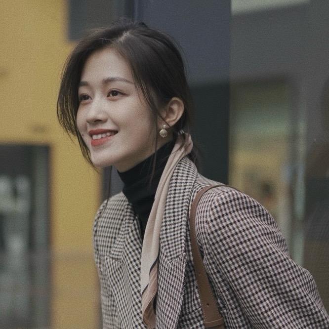 E吖E小姐
