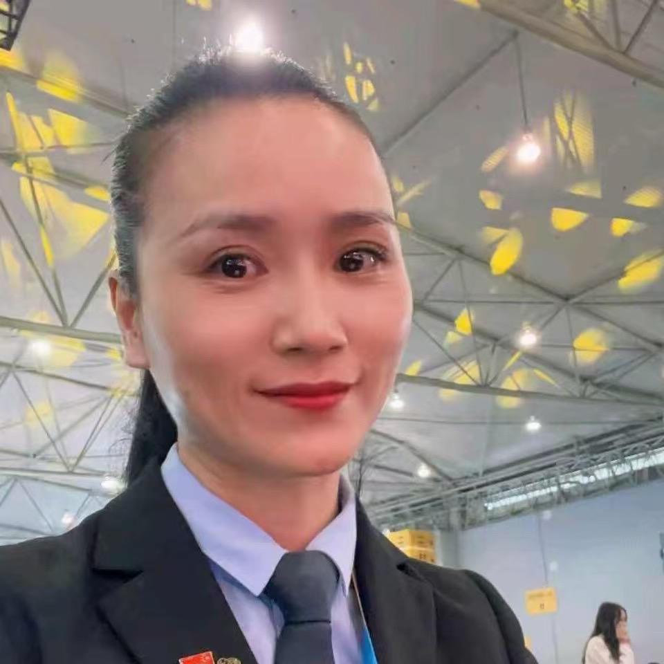 健身健美国家队教练孙瑞芬