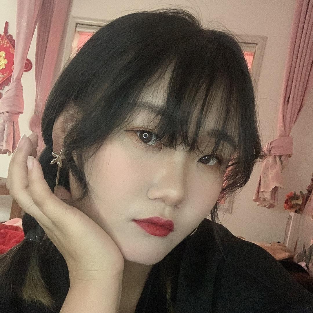 曦曦（橱窗营业中）
