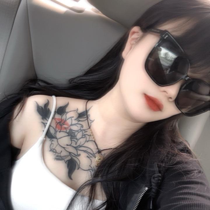 大双子爱臭美
