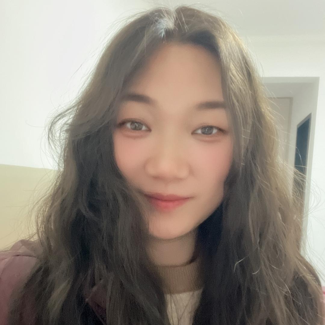 ☁️霞霞🍬🫶