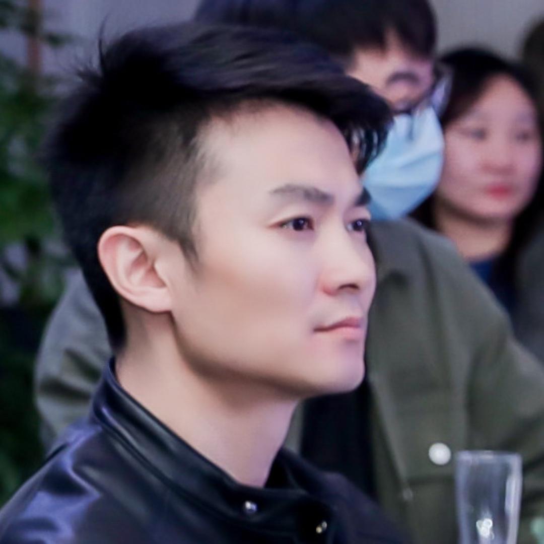 杜英俊