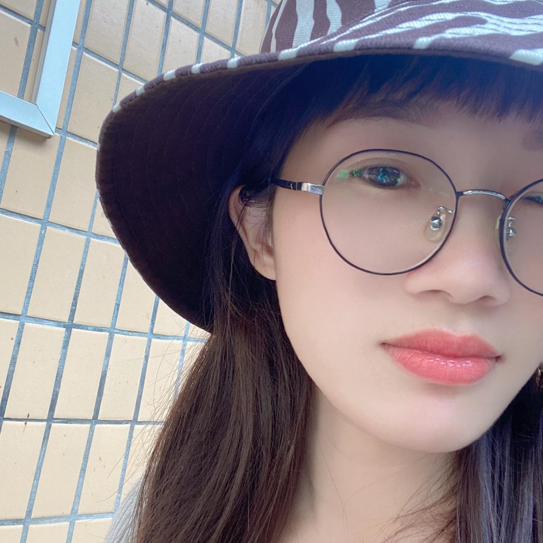 琴琴小吃货🍒