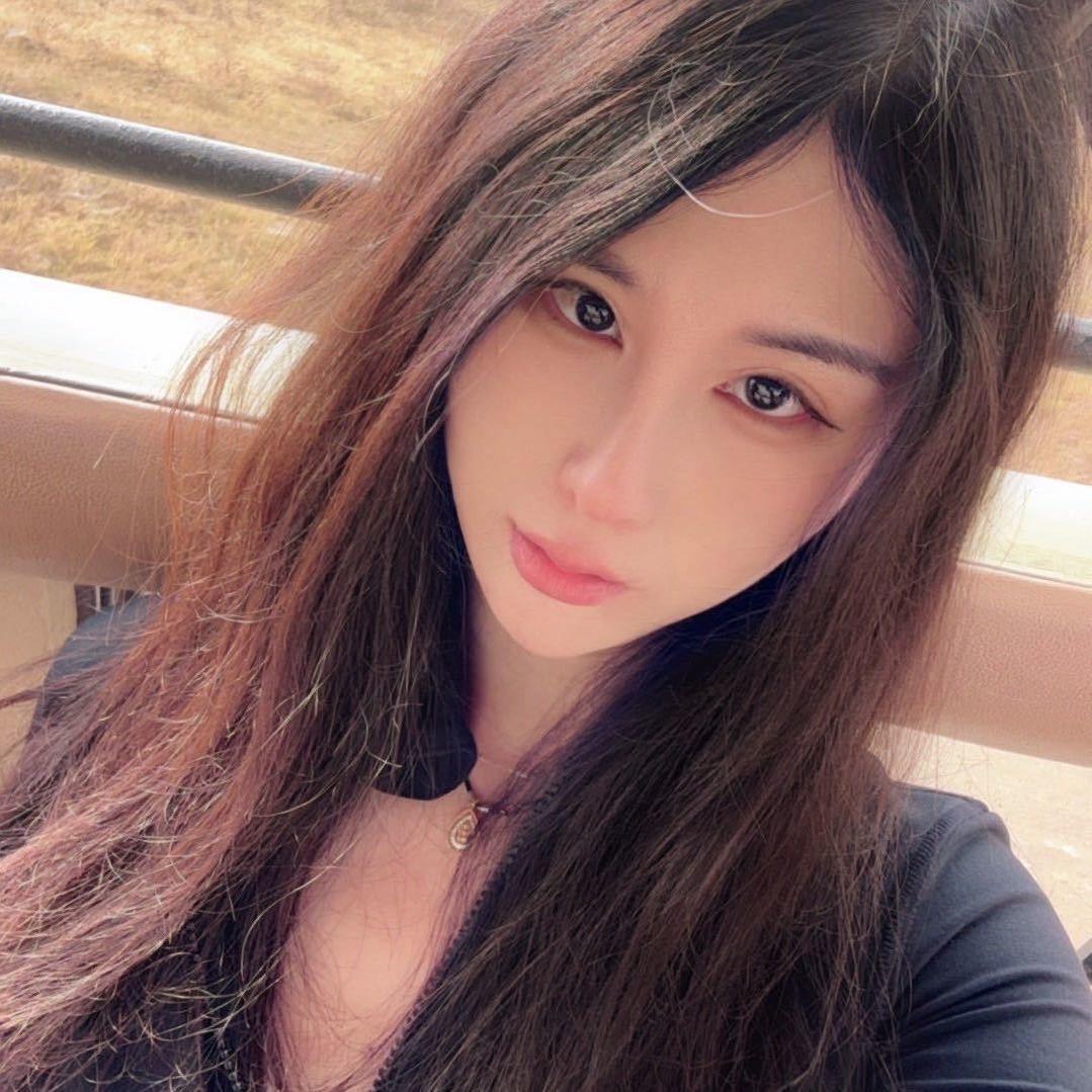 Bella