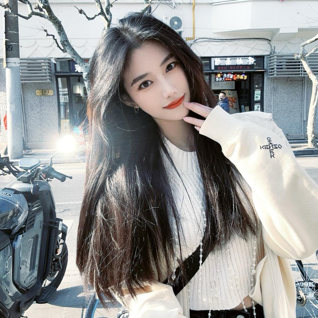 奔跑中的月姑娘