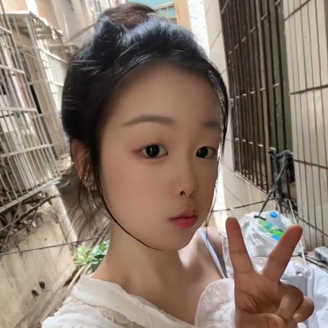 💋小小雪儿