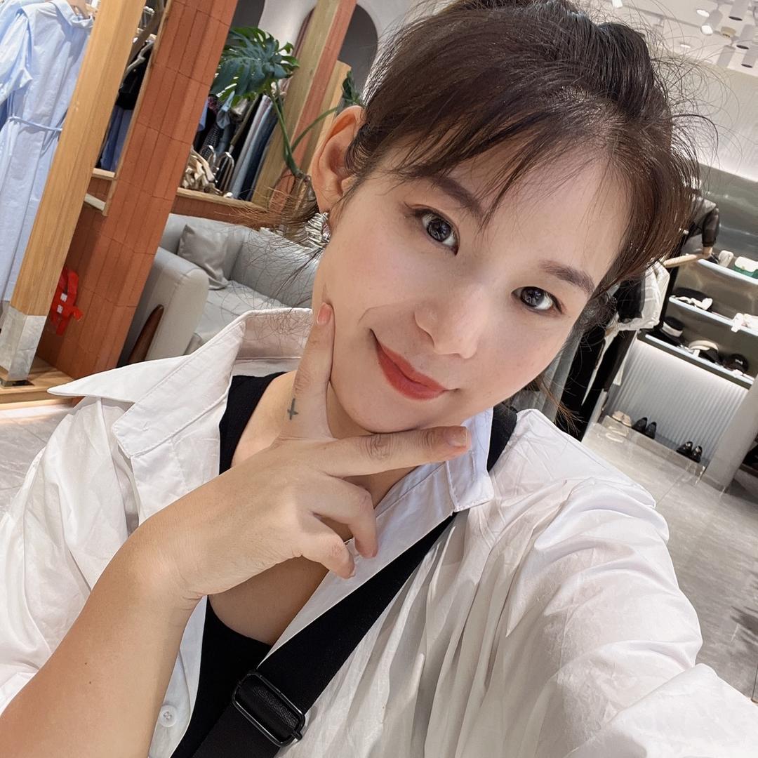 临泉的疯妮妮