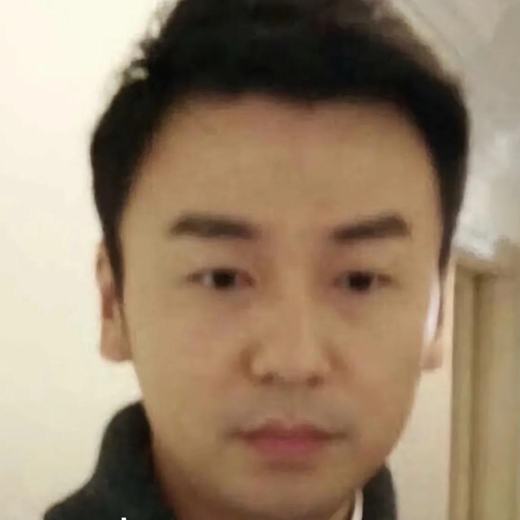 一朵风中摇曳的卷毛小泡面