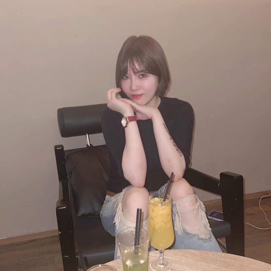 衡阳门窗批发厂家老板娘