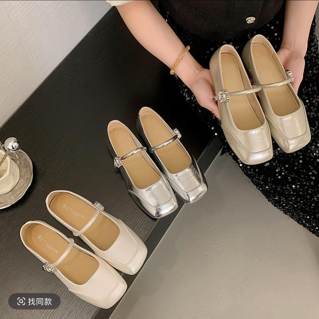 唯品女鞋特卖店