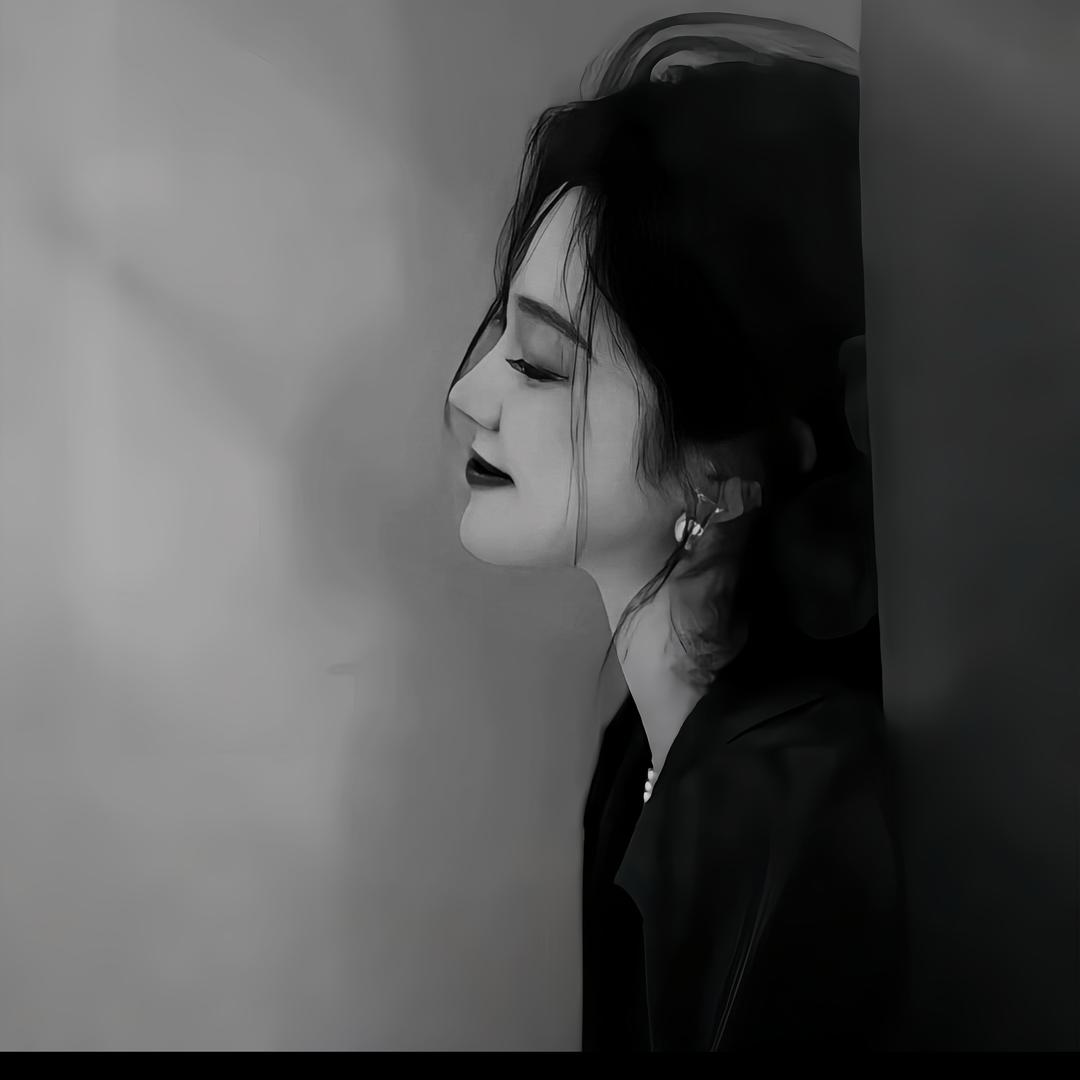 李芳芳 