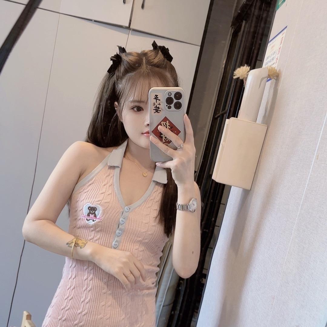 A     💃🏻安逸