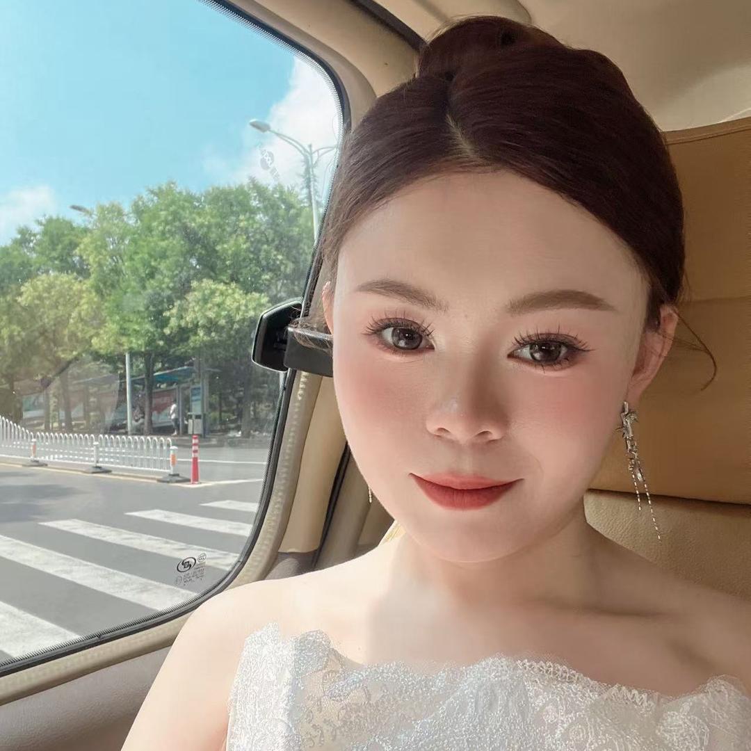 爱丽丝丝儿～