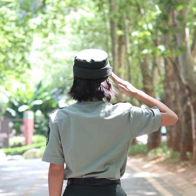 只爱迷彩