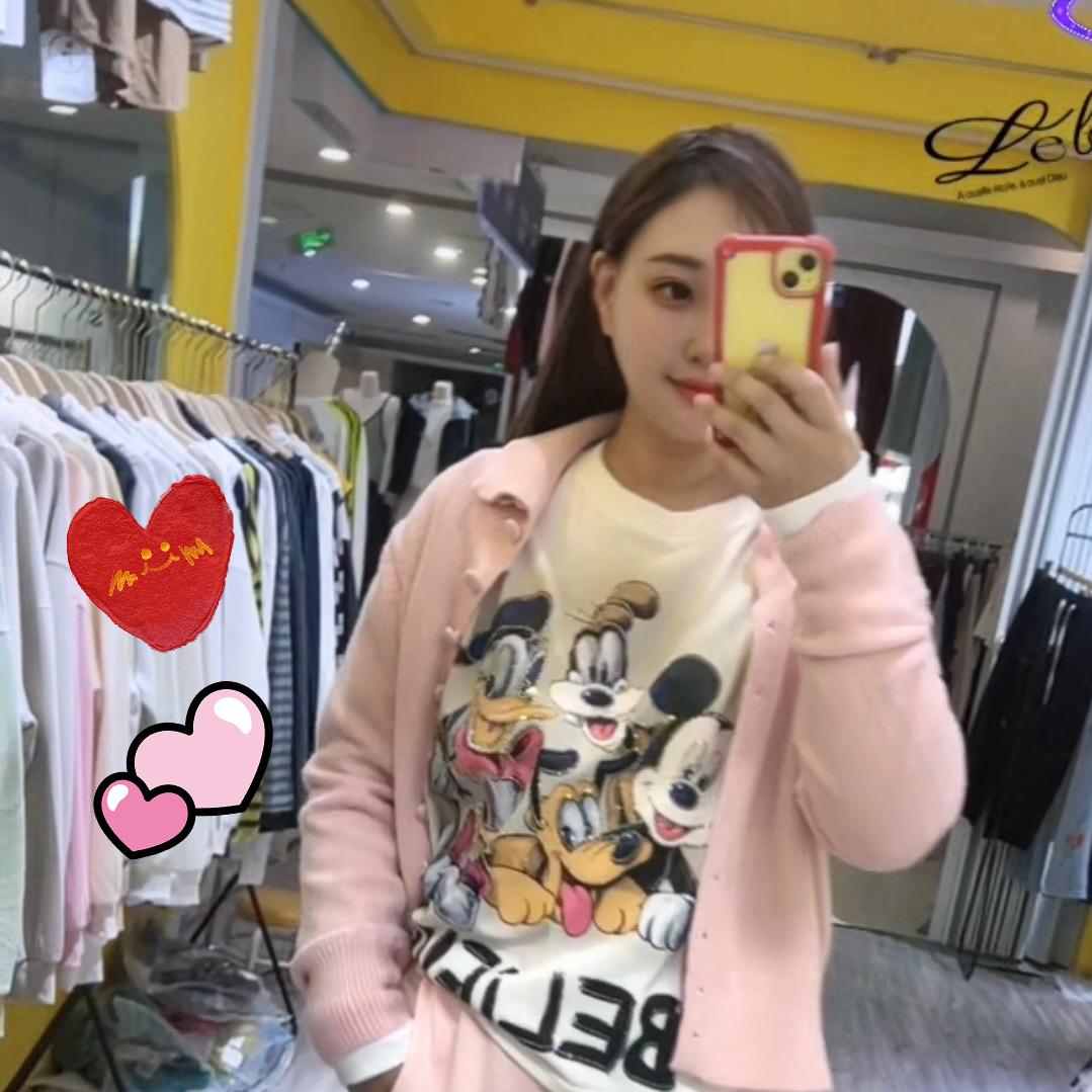 杨杨妮潮牌