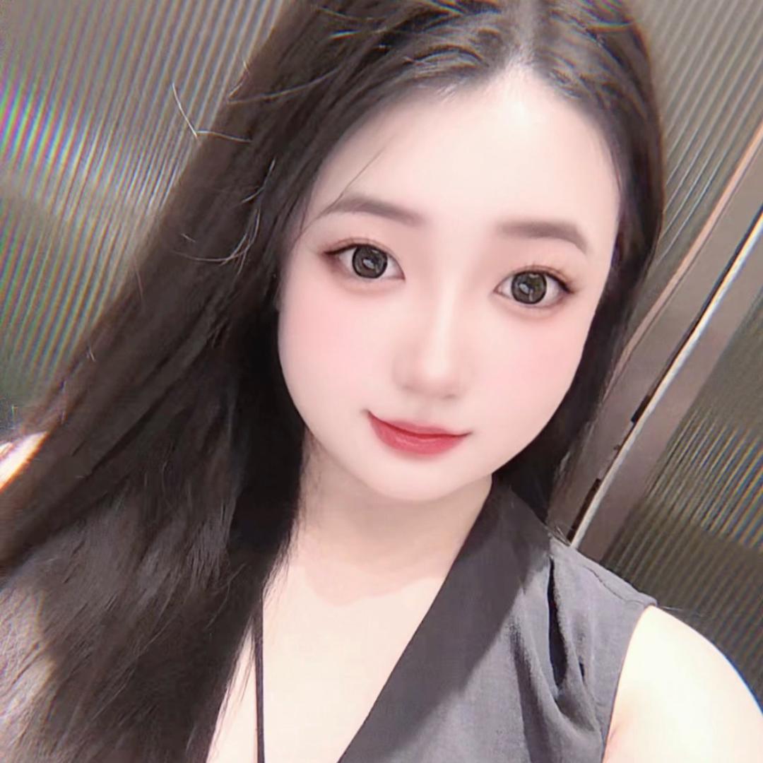 欣宝.