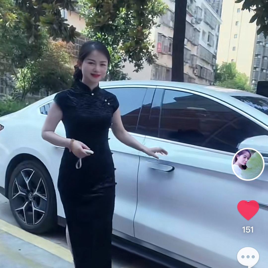 太华国际一楼（妍芷澜）熊媛