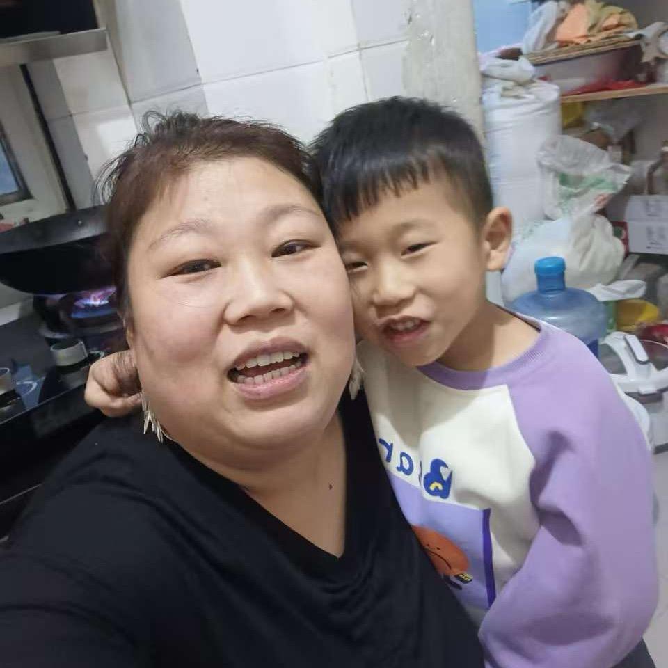小卓吖（已瘦120）