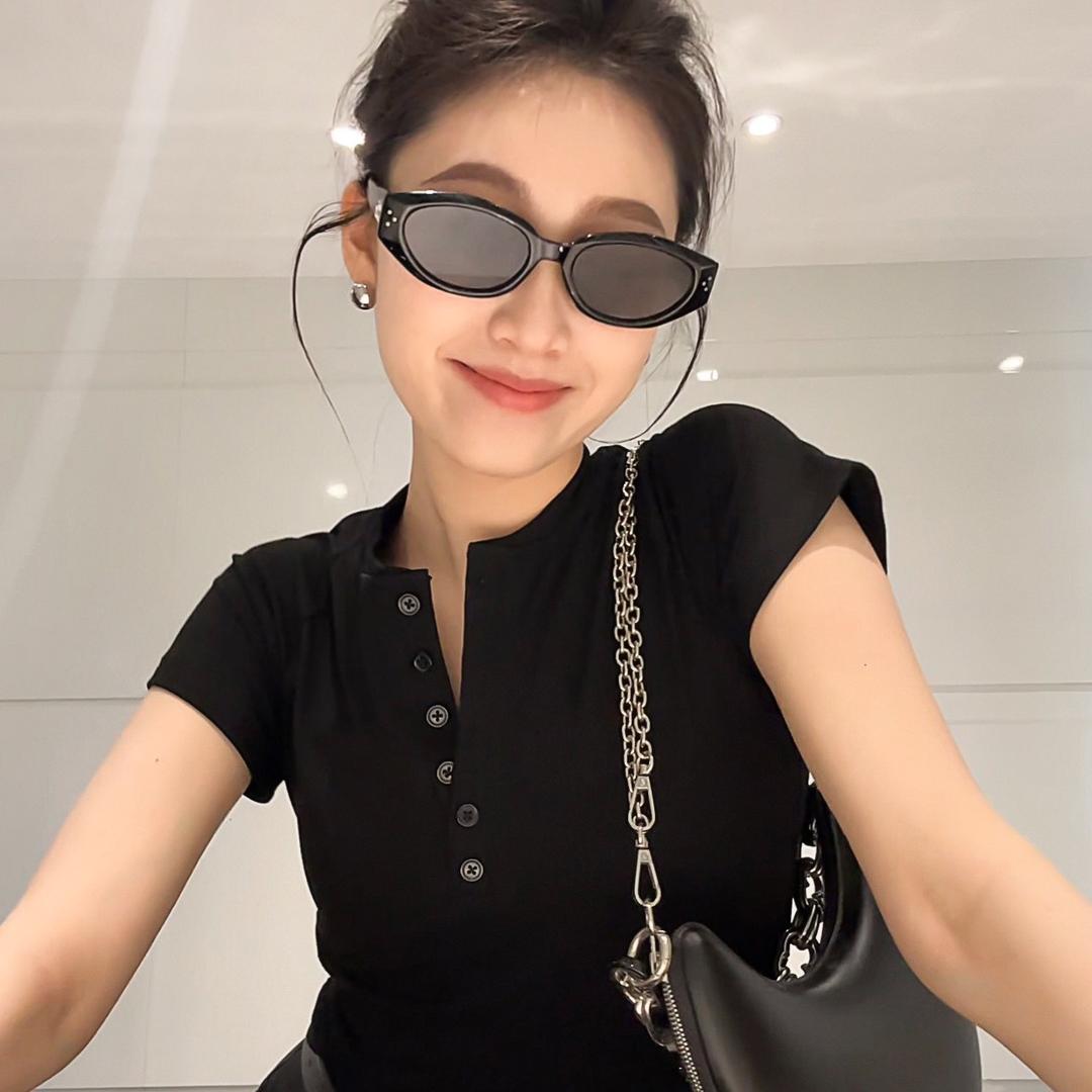 芯辰女装（徐小小）
