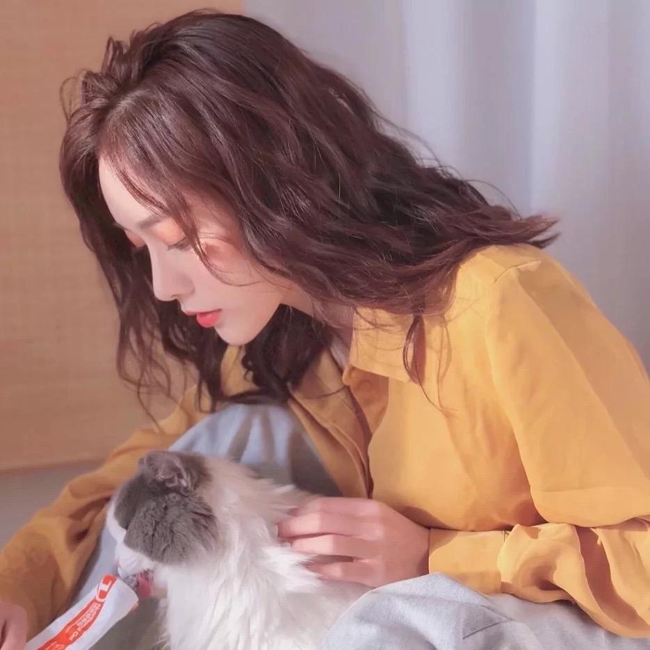 茜妮女王👑