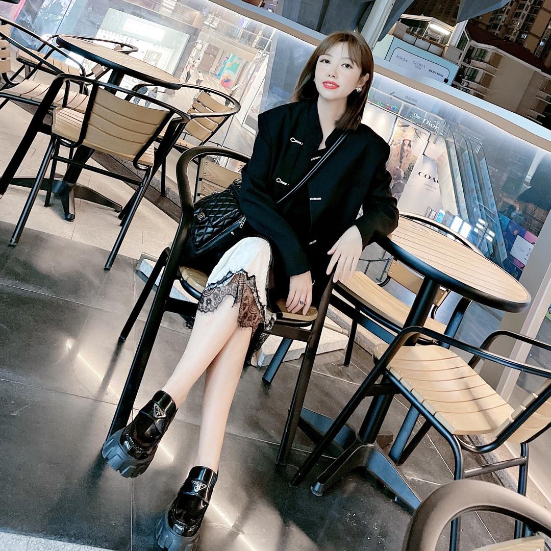 绾服饰