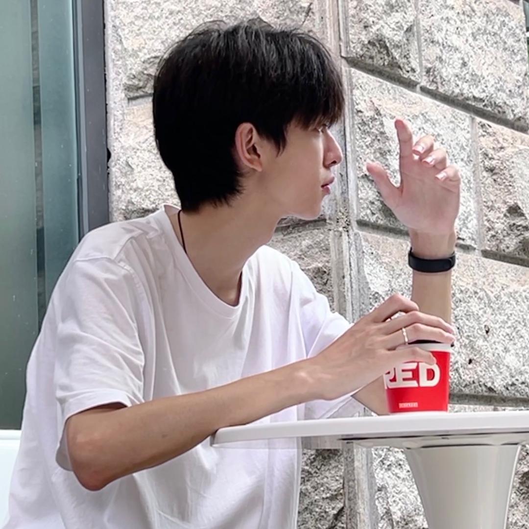 红果小哥哥