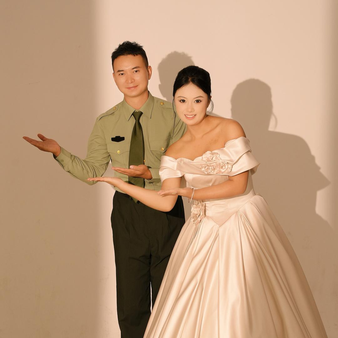 小锅小新、