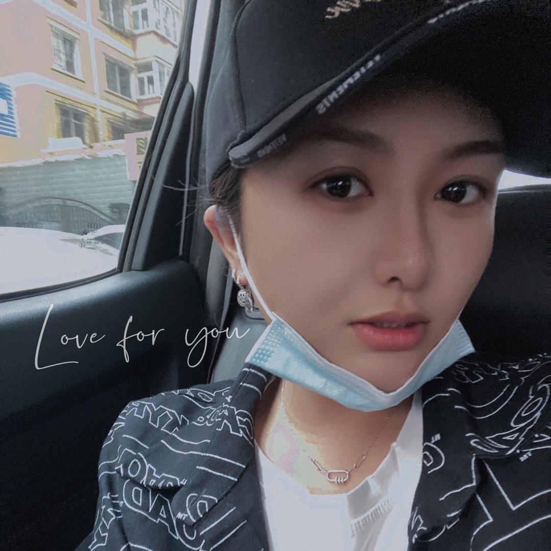 、李蘑菇。
