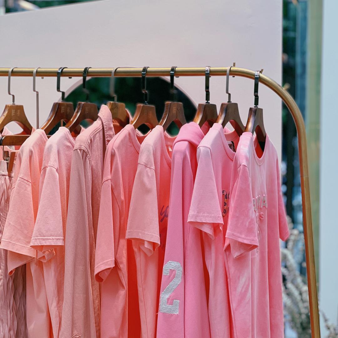 白沟新城俊让潮品服饰