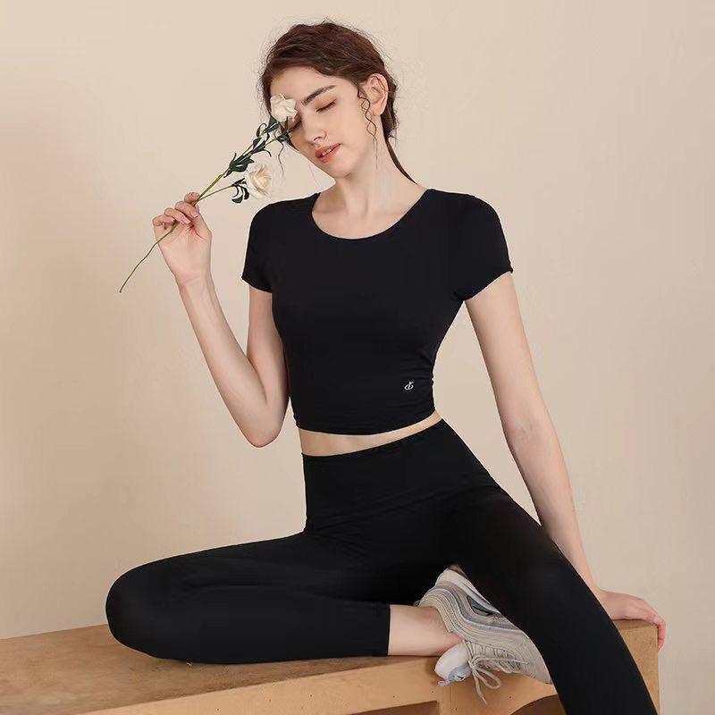 义乌市佳易服饰有限公司