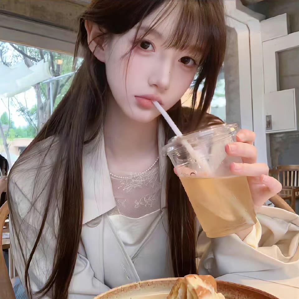 椰椰.