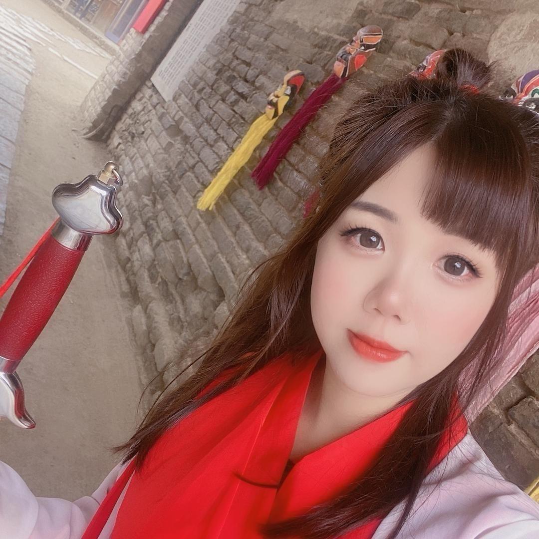 婷儿💗 ⁸⁰⁸⁷