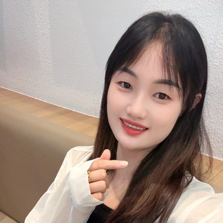 英子   ᥫᩣ。