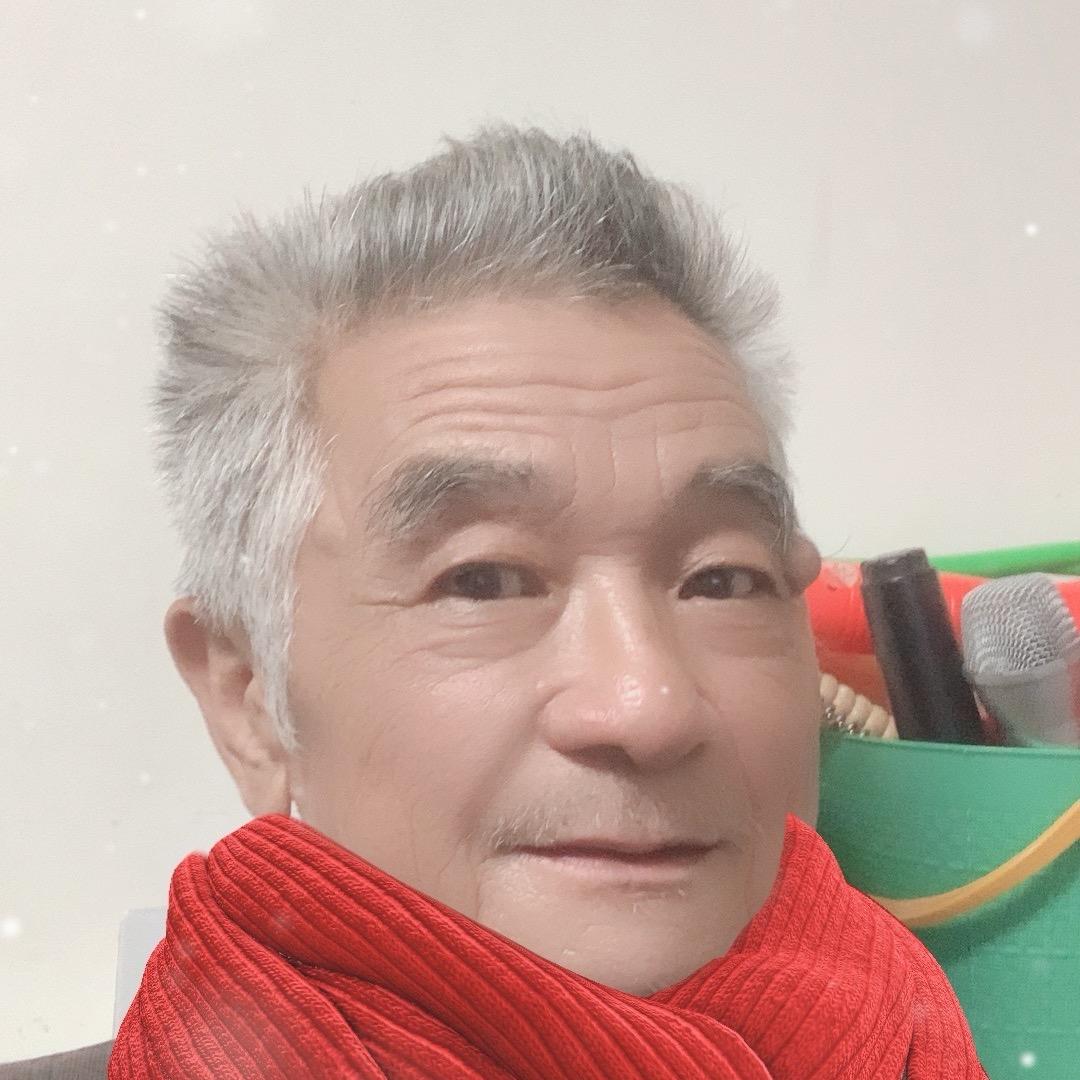 动耳老头