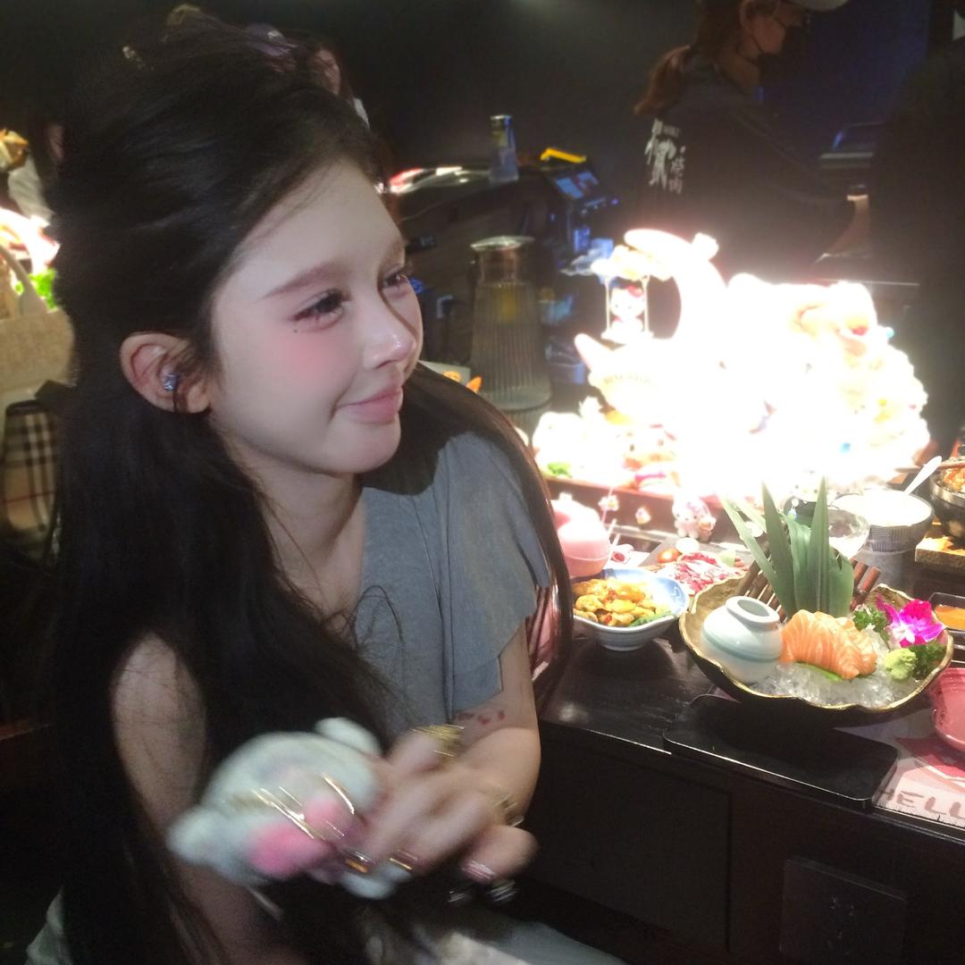 逸小劳
