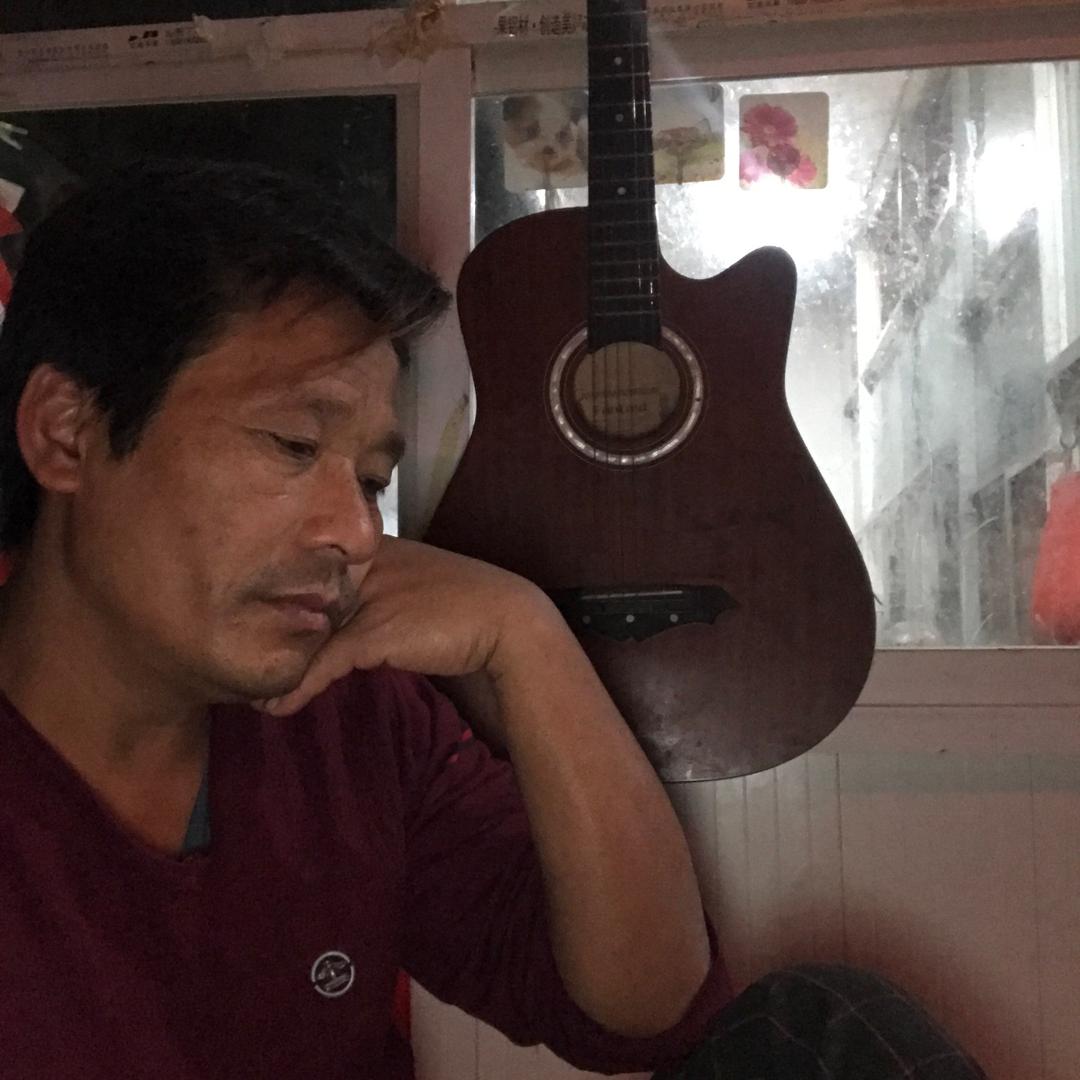 老白一．八一⋯八…入