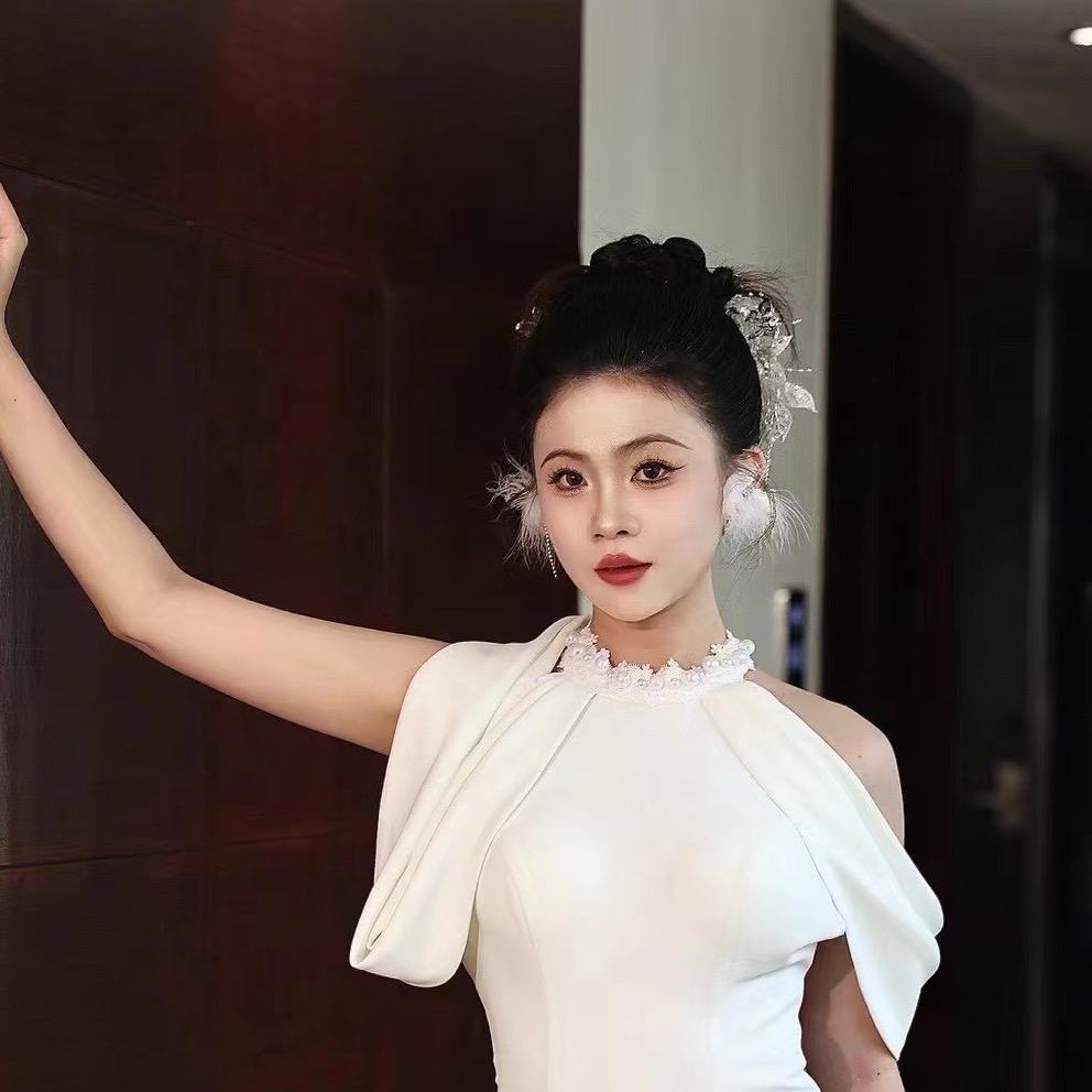 澳门雯姐