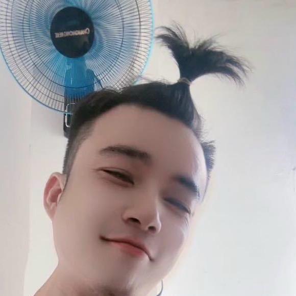 @Zy