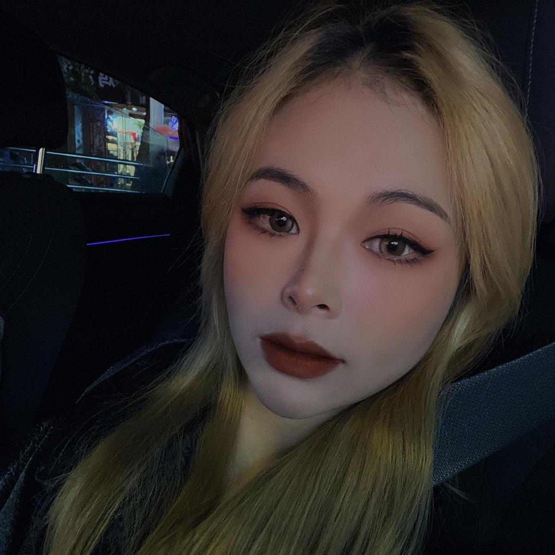 .小何很暴躁🌸